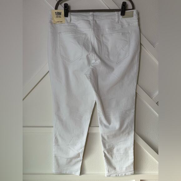 NWT Lands’ End Plus Size Mid Rise Slim Straight Jean White Size 18W - Picture 6 of 13